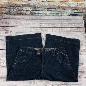 Platinum Edge wide Capri leg blue jeans 
size 13